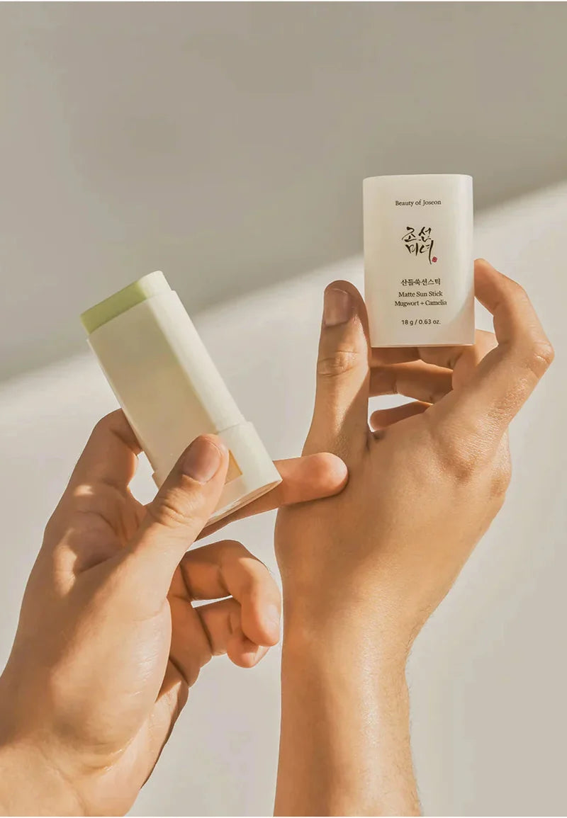 BEAUTY OF JOSEON- MATTE SUN STICK: MUGWORTH + CAMELIA ( 50+ PA + )